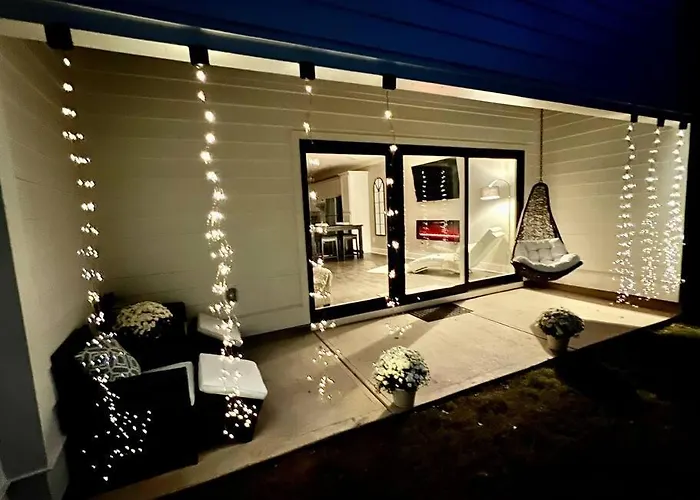 Charming Gainesville Townhome 3